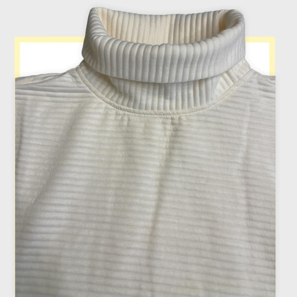 Nwt‎ TAHARI Sport Active Athletic Turtleneck Long Sleeve Fitness Pullover Size S - Picture 4 of 8